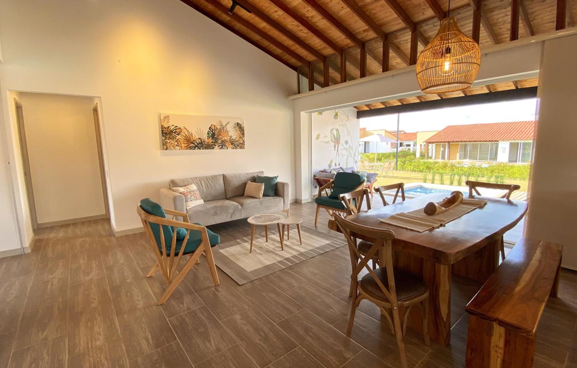 Casa Campestre Exclusiva Con Jacuzzi A 10 Minutos Del Aeropuerto * Armenia (Quindio)