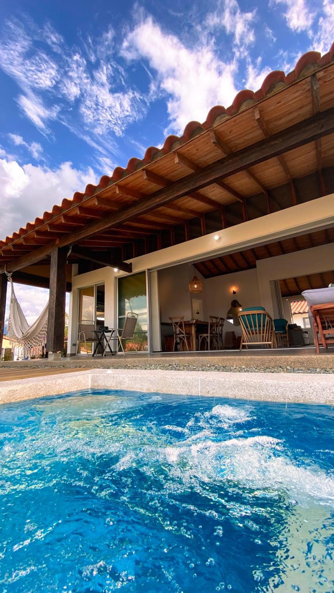 Casa Campestre Exclusiva Con Jacuzzi A 10 Minutos Del Aeropuerto Armenia (Quindio)