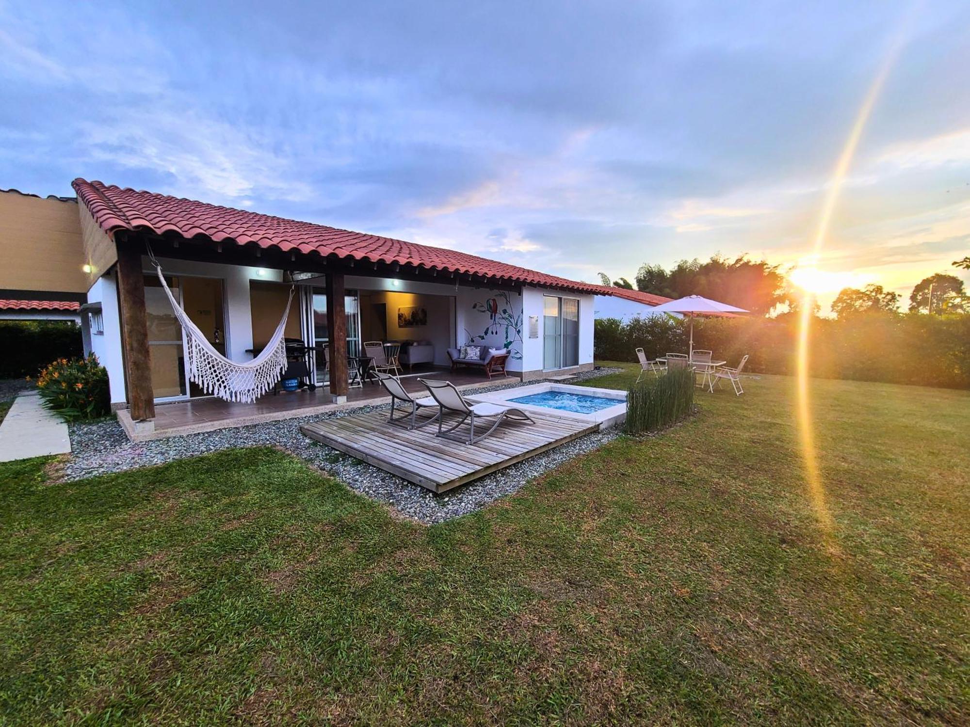 Casa Campestre Exclusiva Con Jacuzzi A 10 Minutos Del Aeropuerto Holiday home
